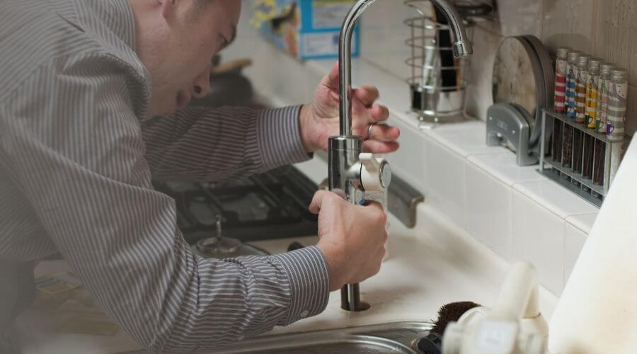 Professional emergency plumbing in Earlham, IA